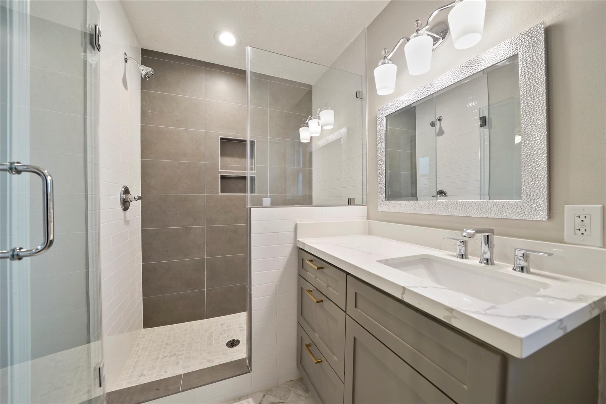 12866 Westmere