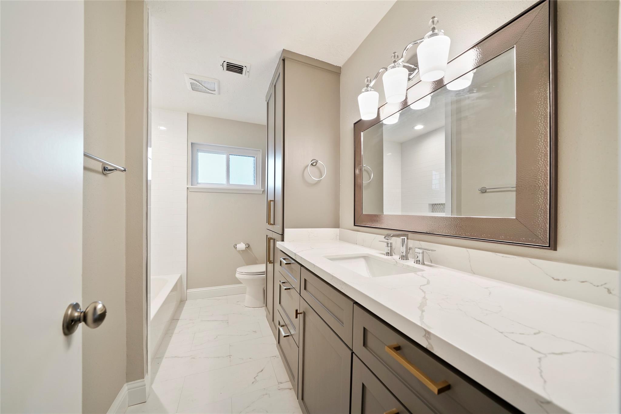 12866 Westmere