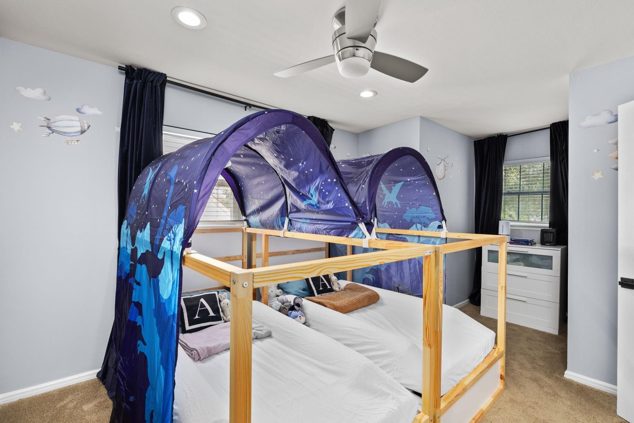 827 Thicket Lane, Houston