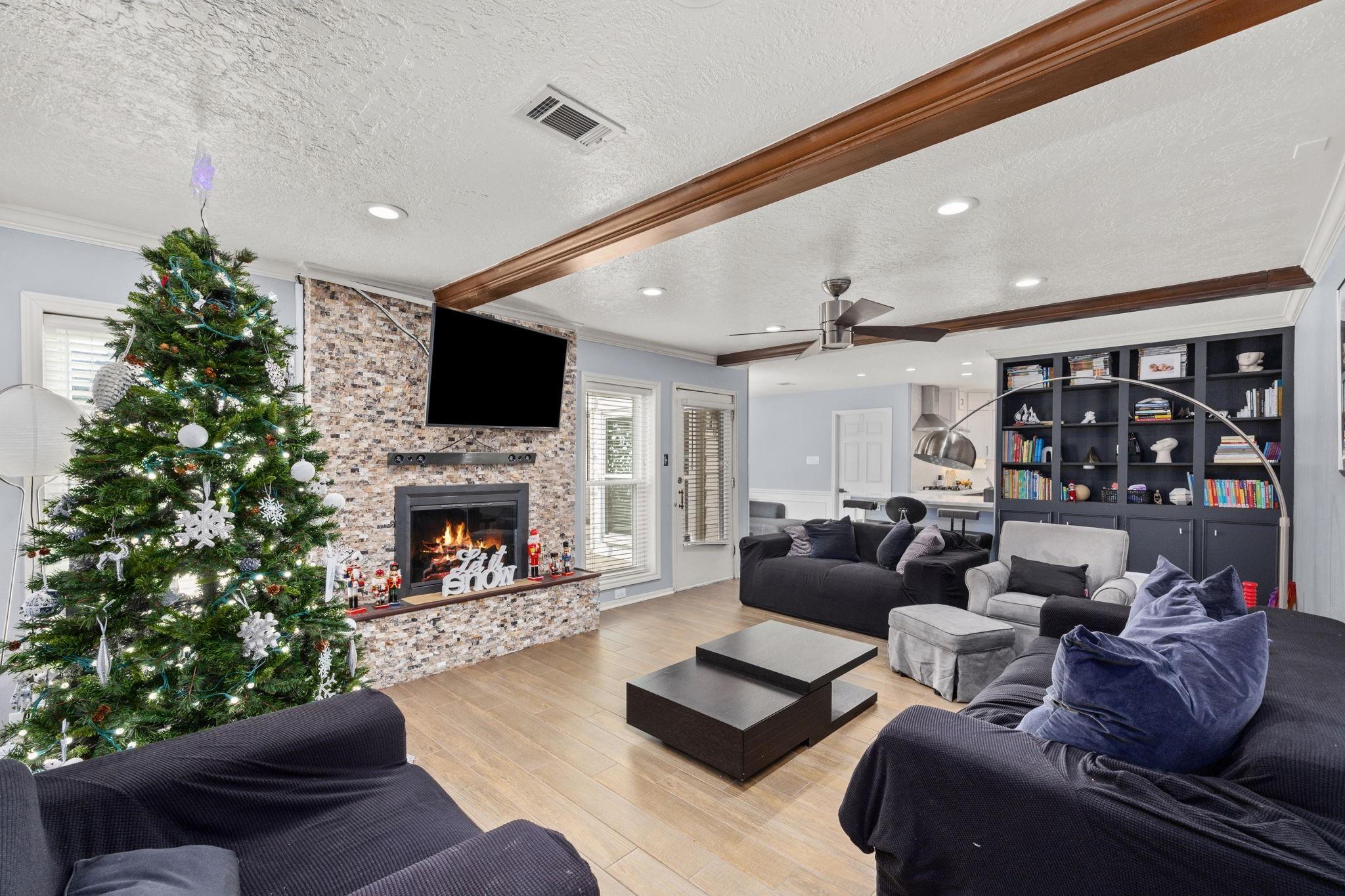 827 Thicket Lane, Houston