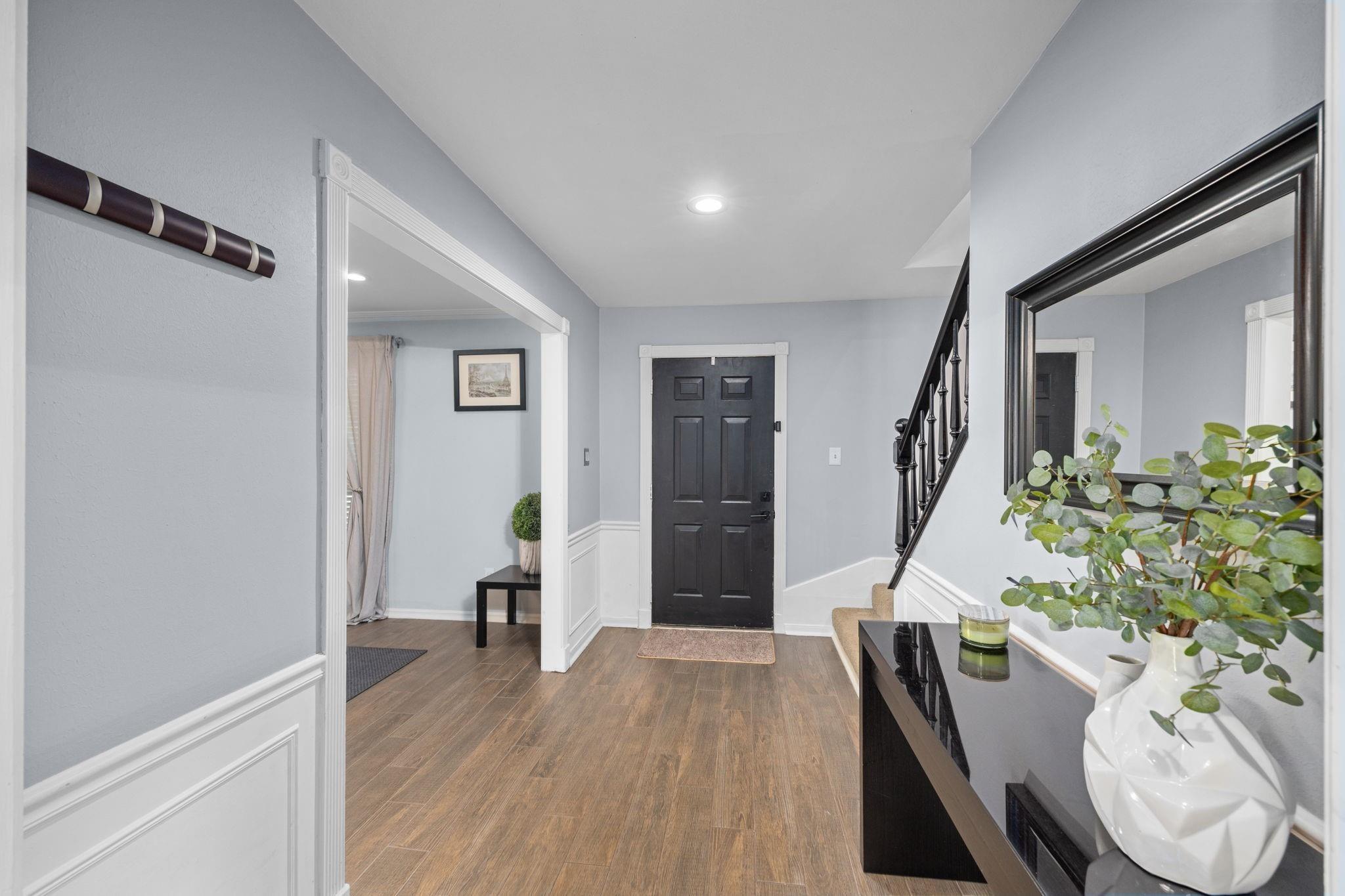 827 Thicket Lane, Houston