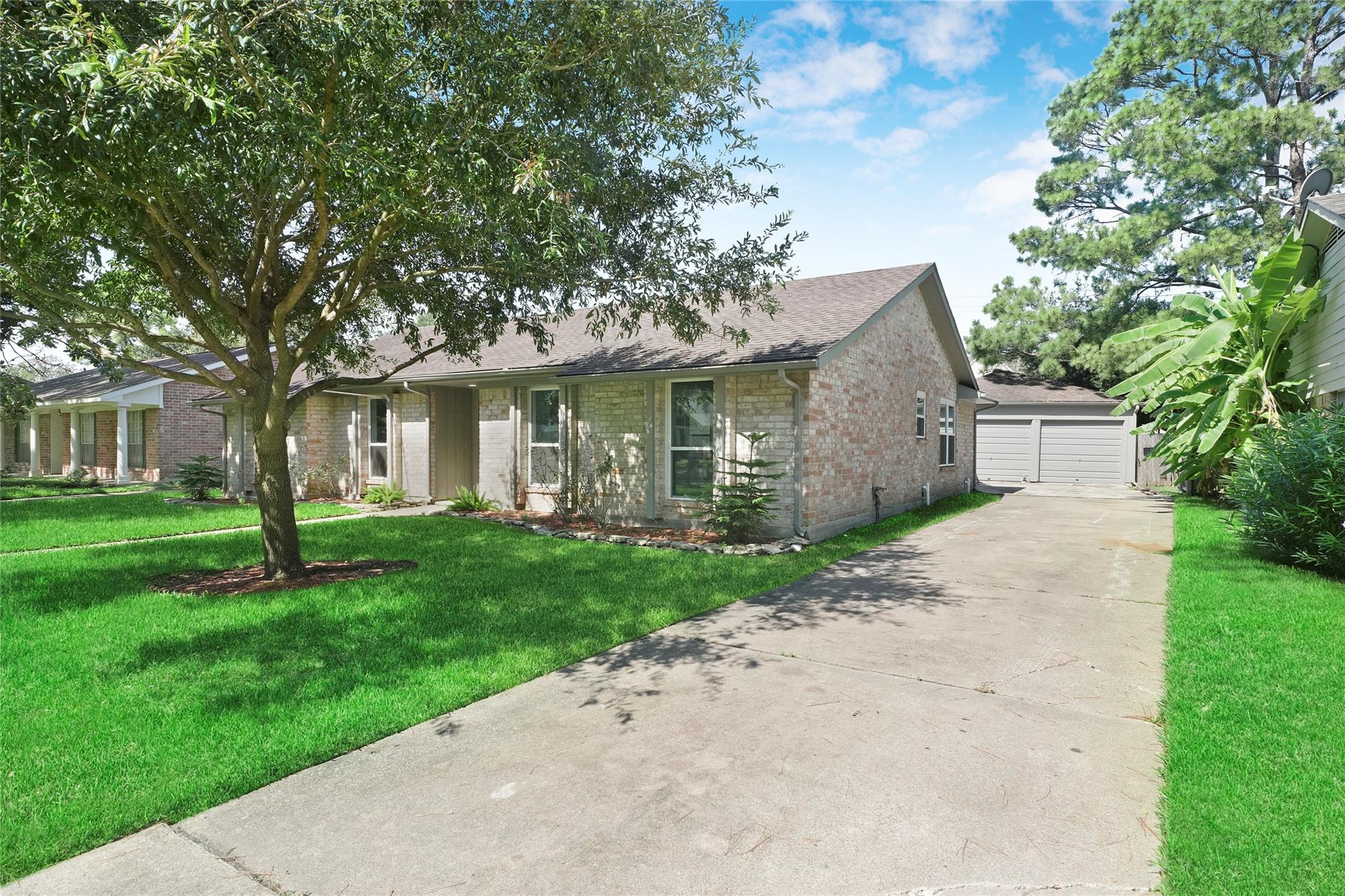 1726 Ashford Hollow Lane