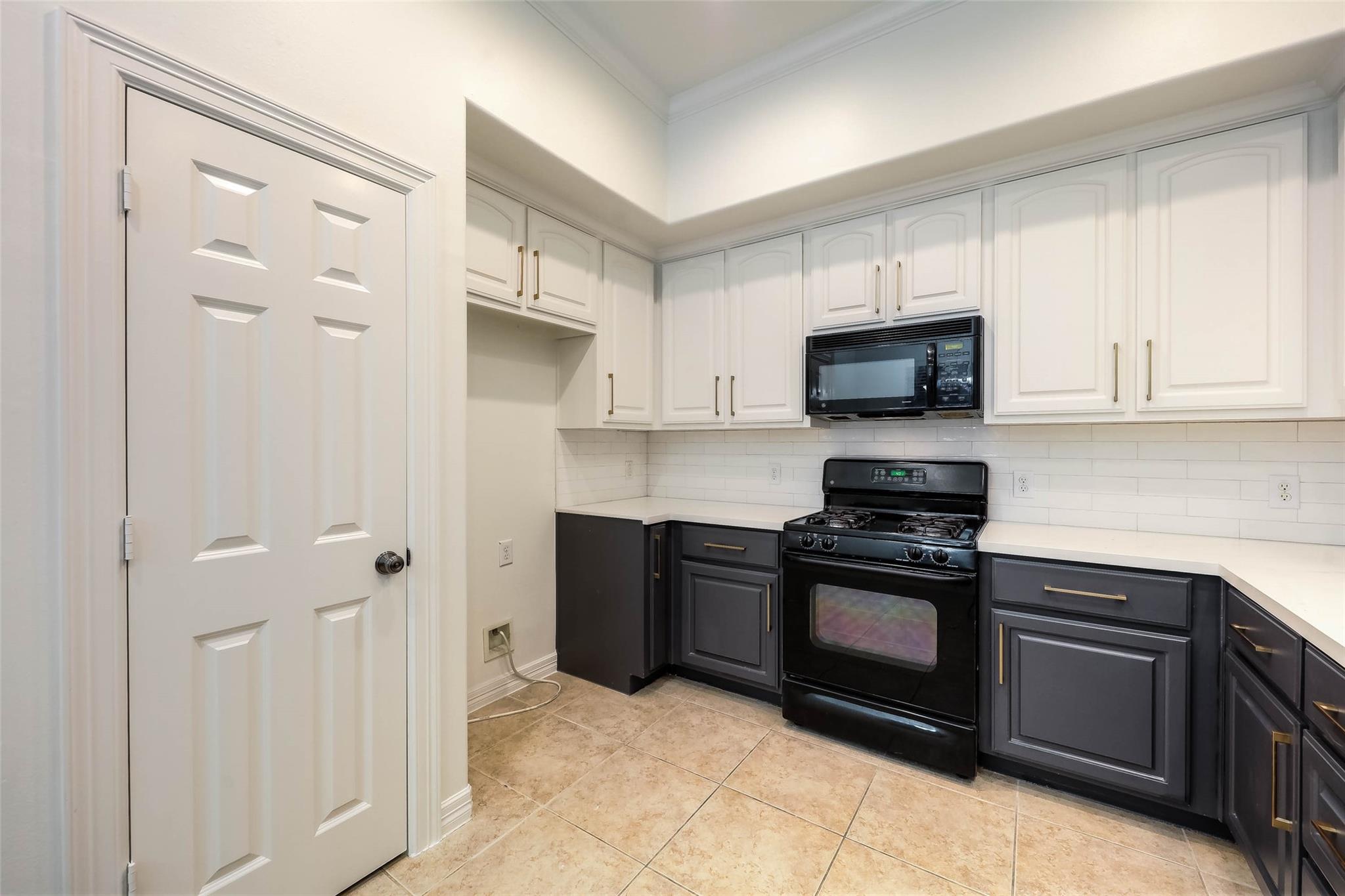 13647 Brookbluff Lane