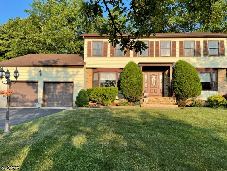 197 Webster Dr