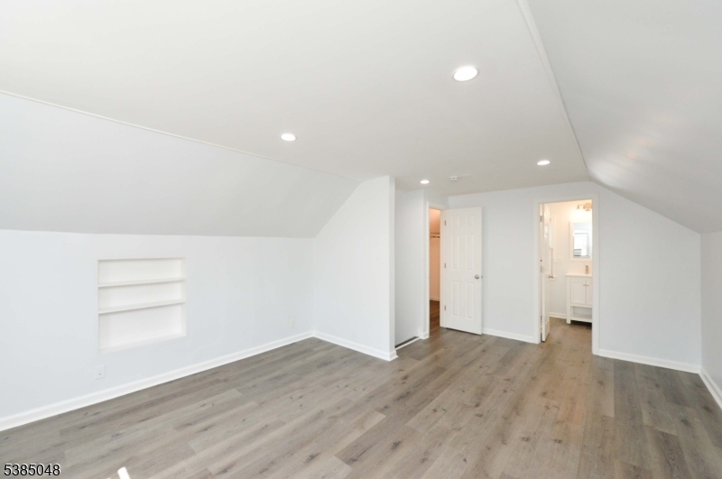 425 Orchard St