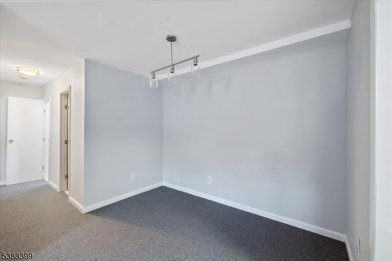412-432 Broad Way 25A