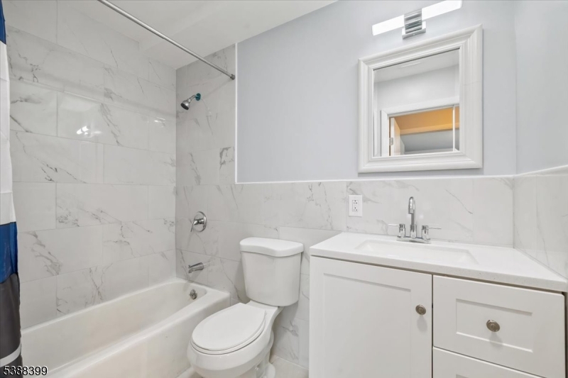 412-432 Broad Way 25A