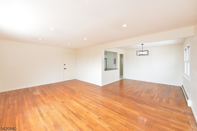100 Eastern Way