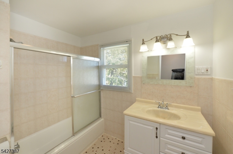 142 Grand Ave 2