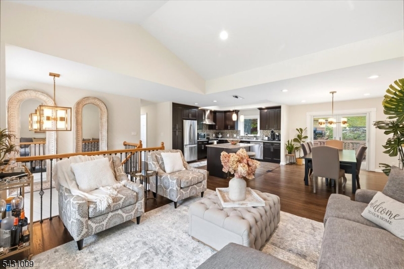 125 Kitchell Lake Dr