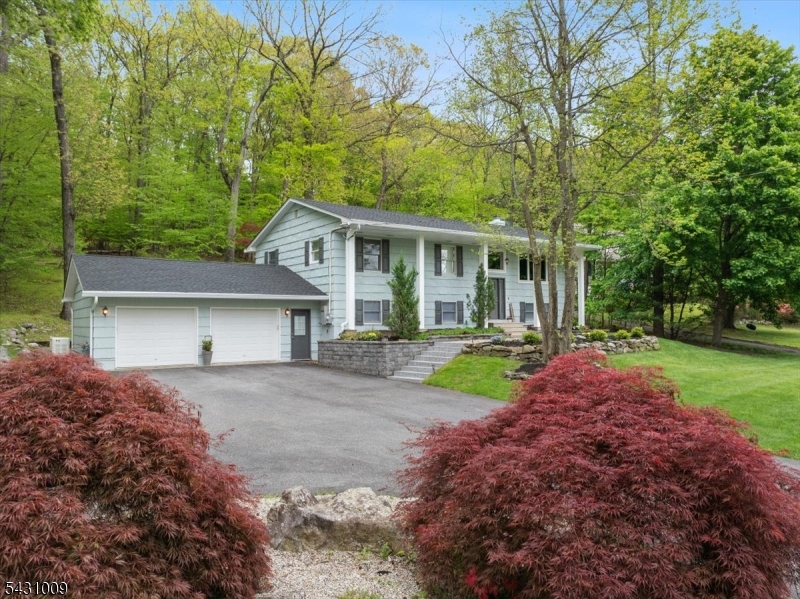 125 Kitchell Lake Dr