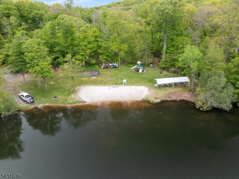 125 Kitchell Lake Dr