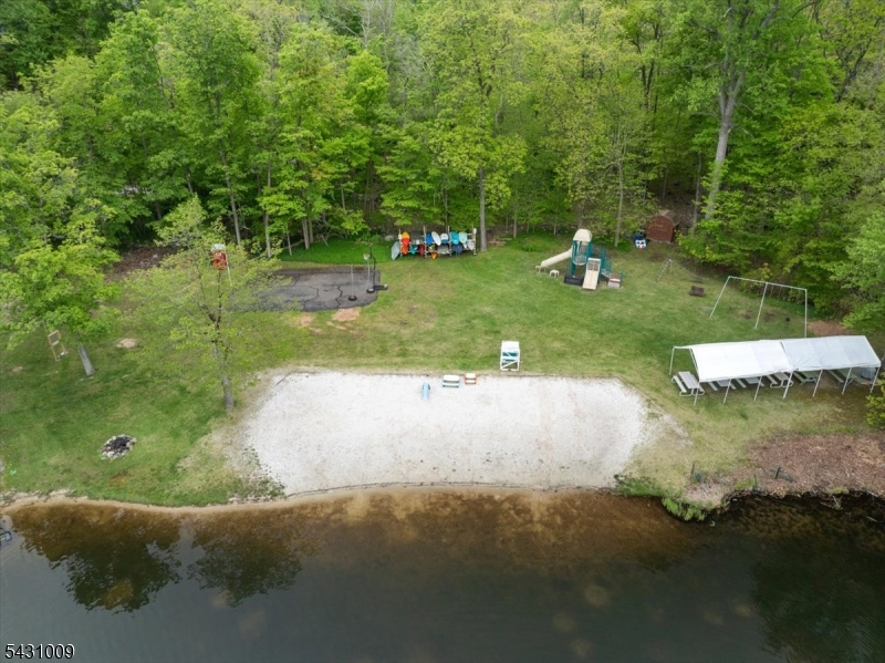 125 Kitchell Lake Dr
