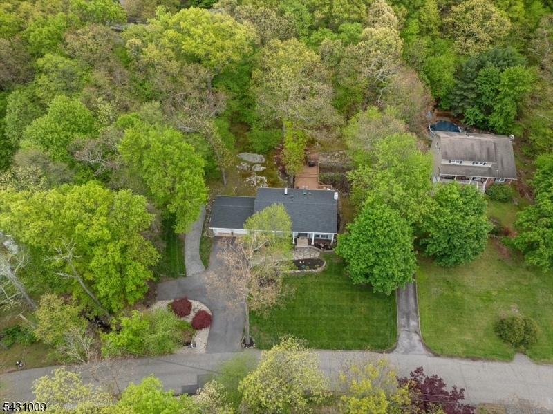 125 Kitchell Lake Dr