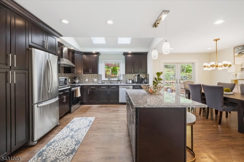 125 Kitchell Lake Dr