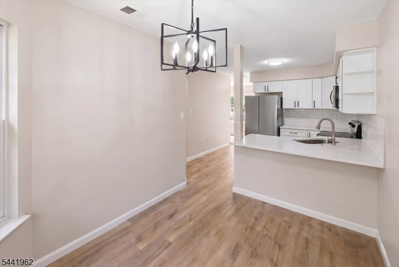 286 Nebula Rd