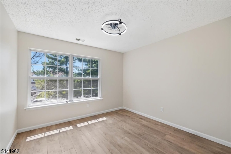 286 Nebula Rd