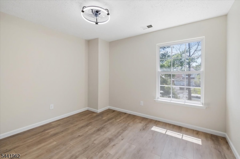 286 Nebula Rd