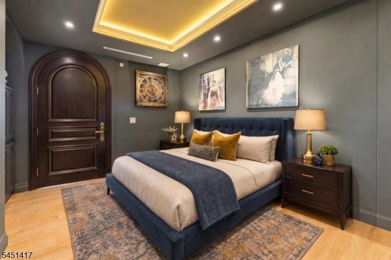 100 Carlyle Drive VG6