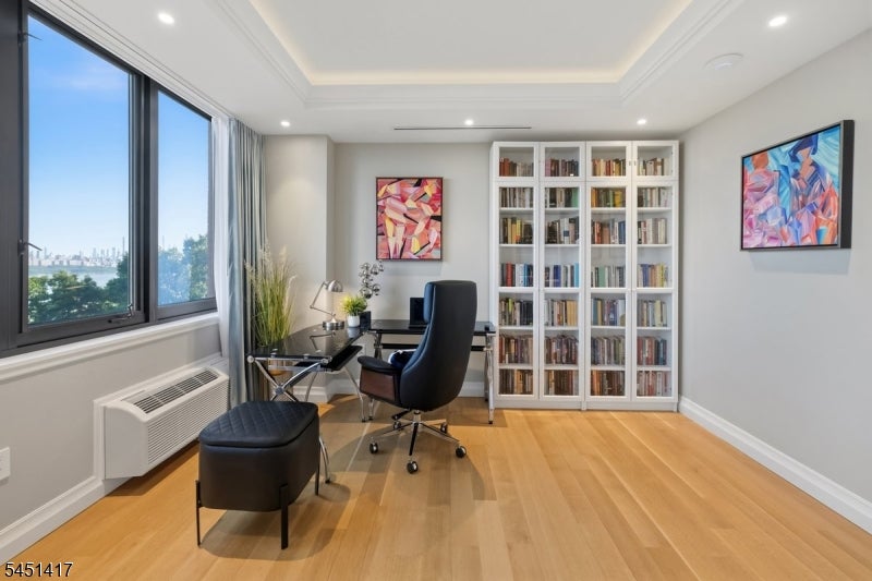 100 Carlyle Drive VG6