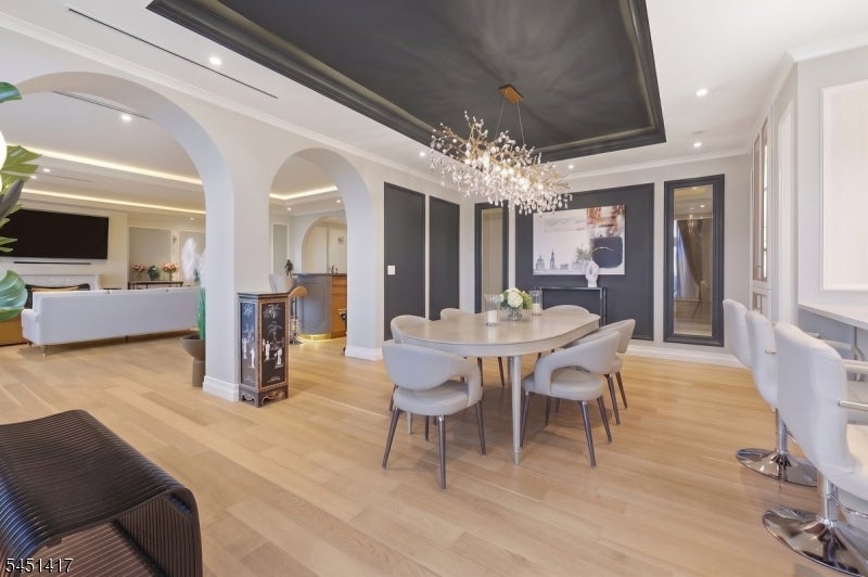 100 Carlyle Drive VG6
