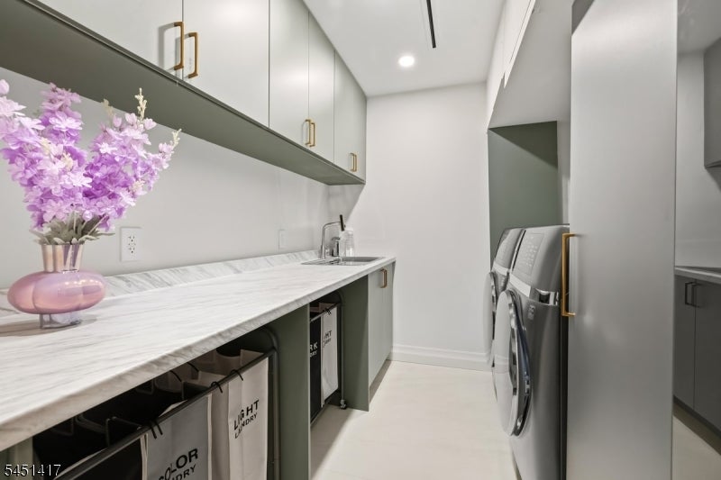 100 Carlyle Drive VG6