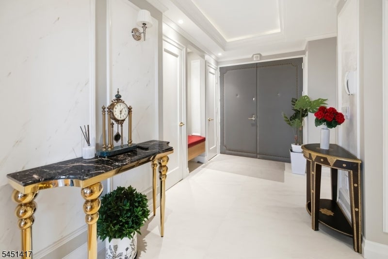 100 Carlyle Drive VG6