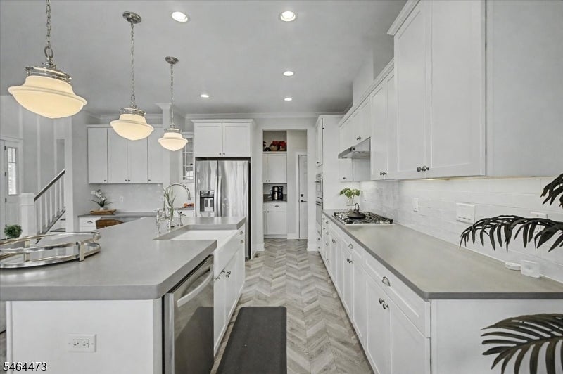 17 Aspen Dr