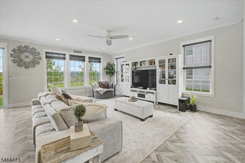 17 Aspen Dr