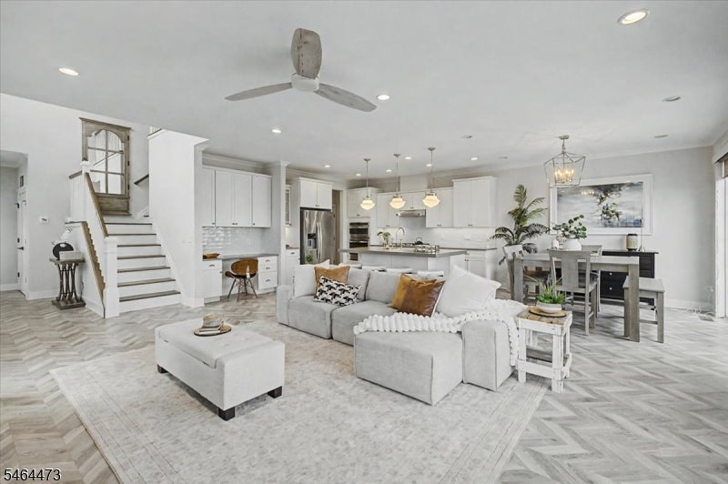 17 Aspen Dr