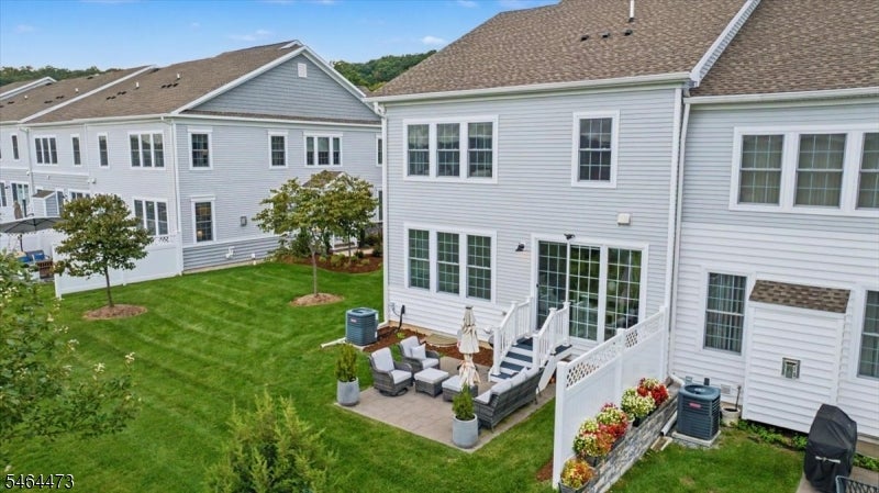 17 Aspen Dr