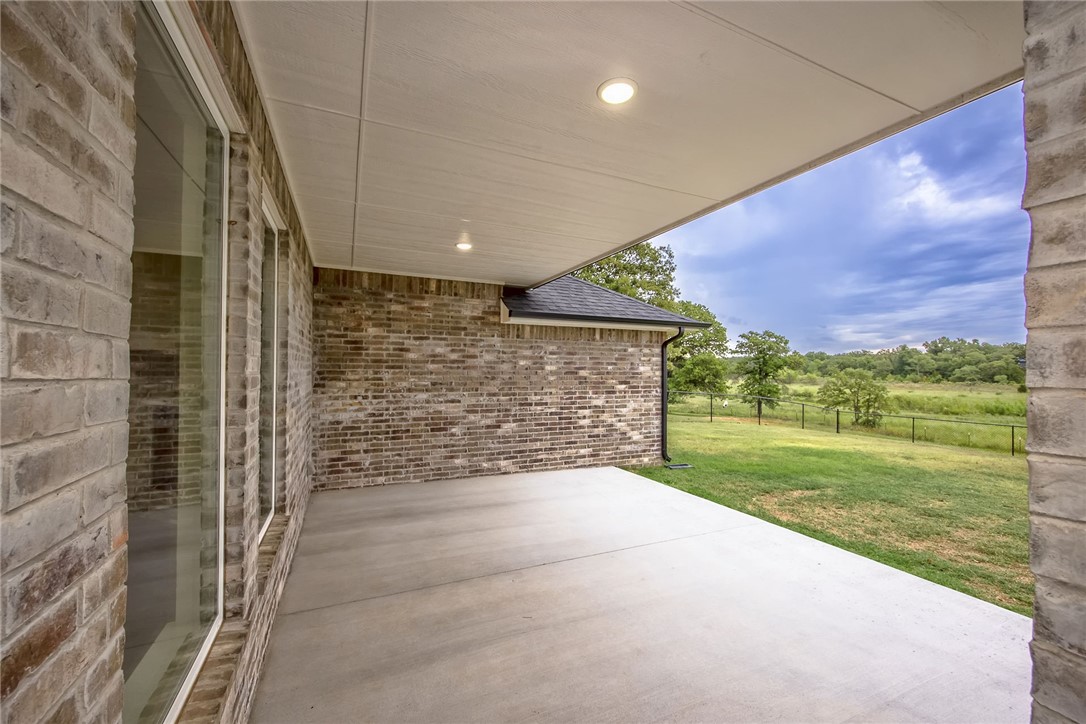 9 Trotters Lane