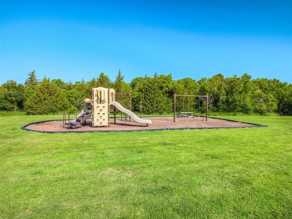 2908 Wood Thrush Way