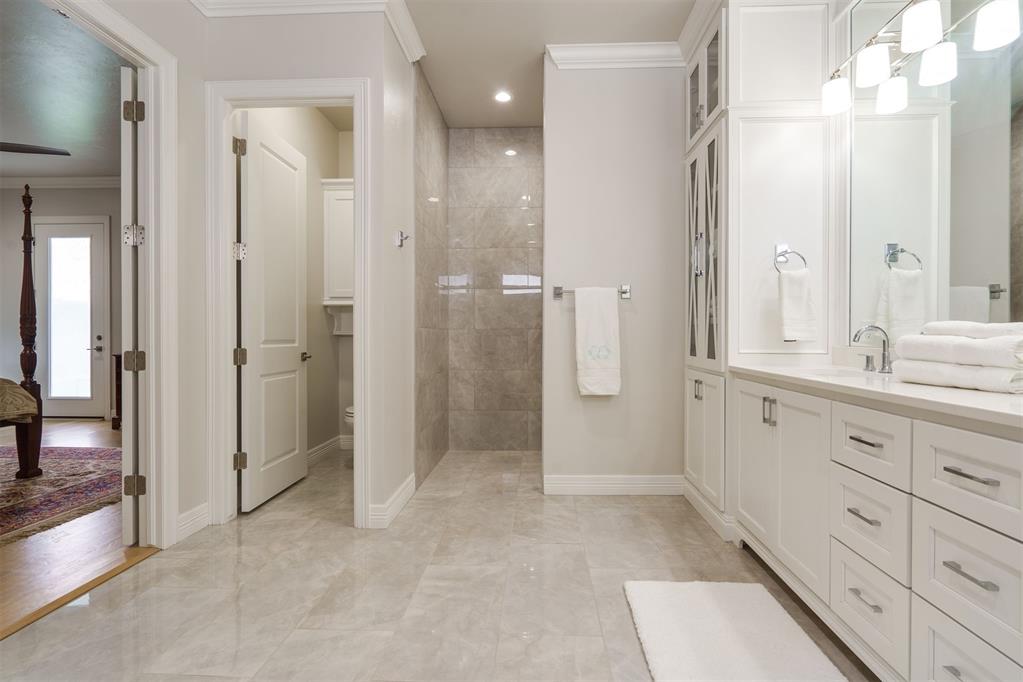 2908 Wood Thrush Way