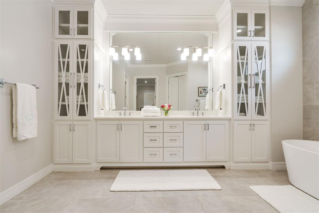 2908 Wood Thrush Way