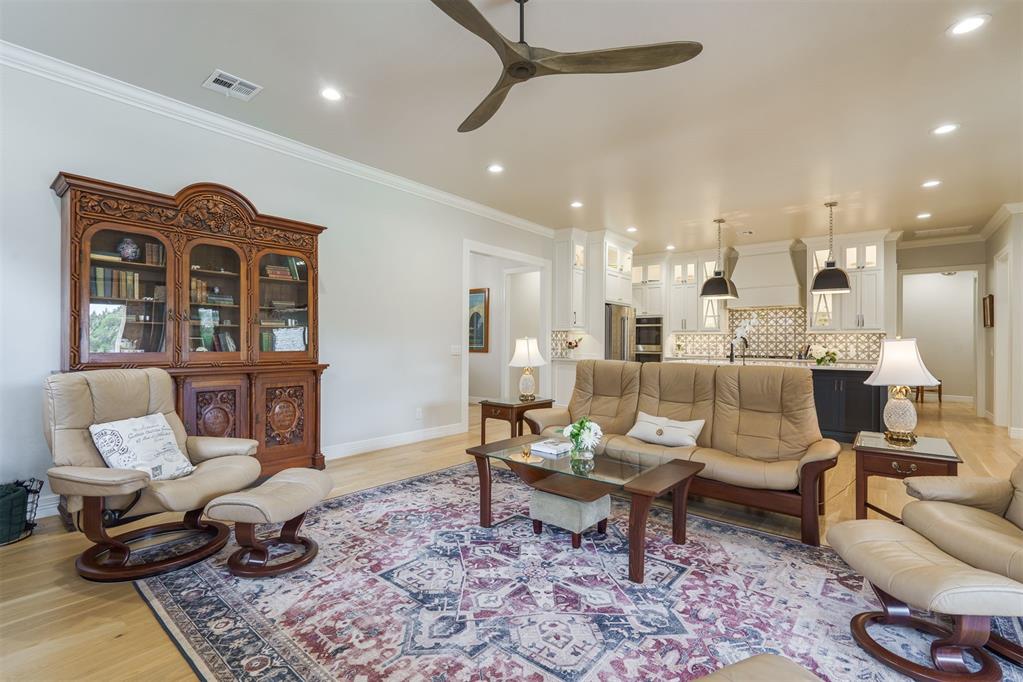 2908 Wood Thrush Way