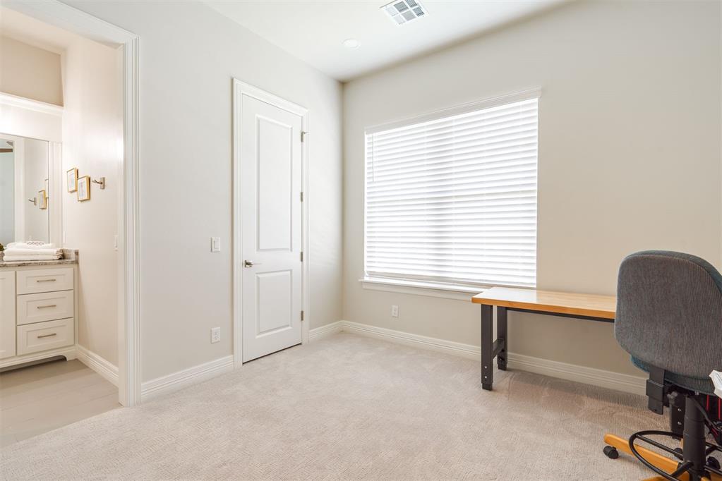 2908 Wood Thrush Way