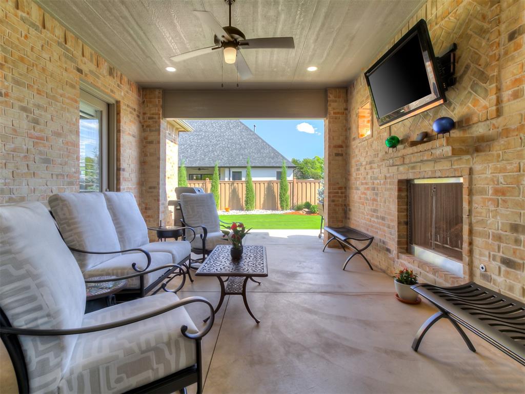 2908 Wood Thrush Way