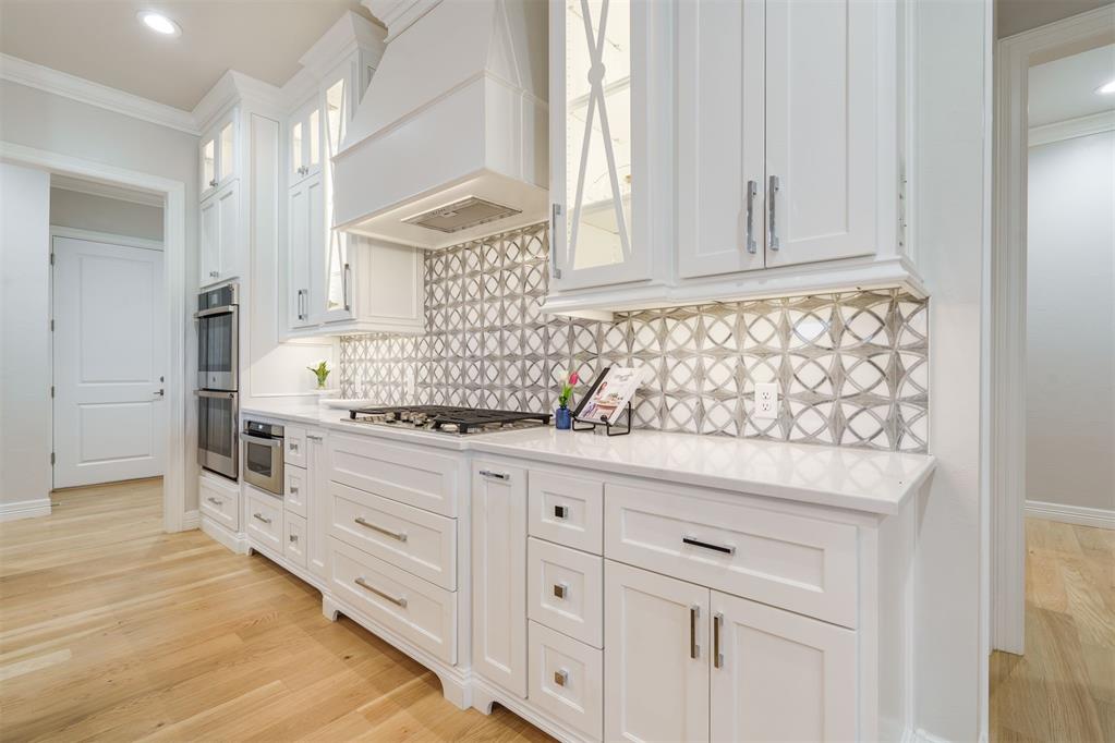 2908 Wood Thrush Way