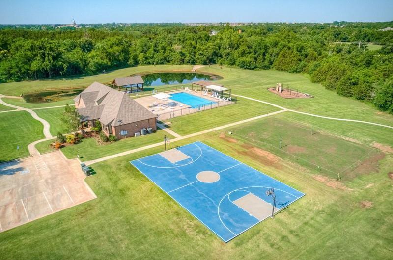 2908 Wood Thrush Way