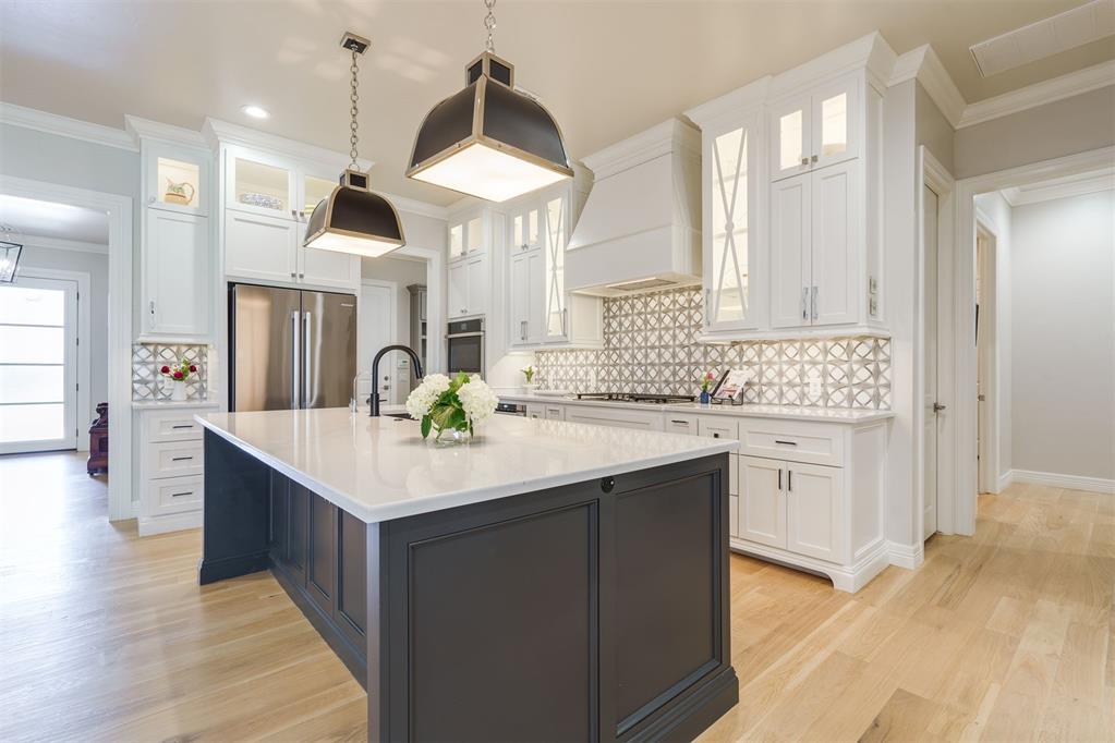 2908 Wood Thrush Way