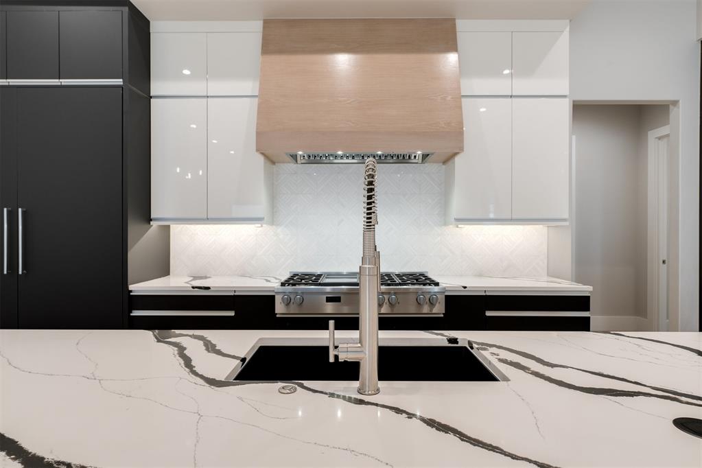 15604 Waterstone Way