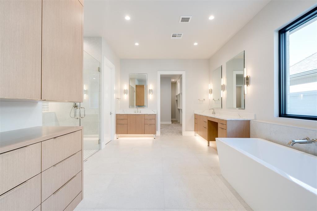 15604 Waterstone Way