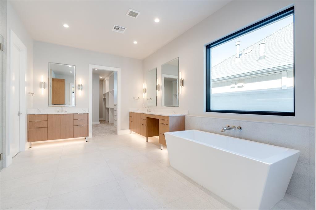 15604 Waterstone Way