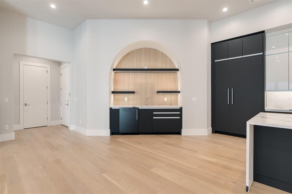 15604 Waterstone Way