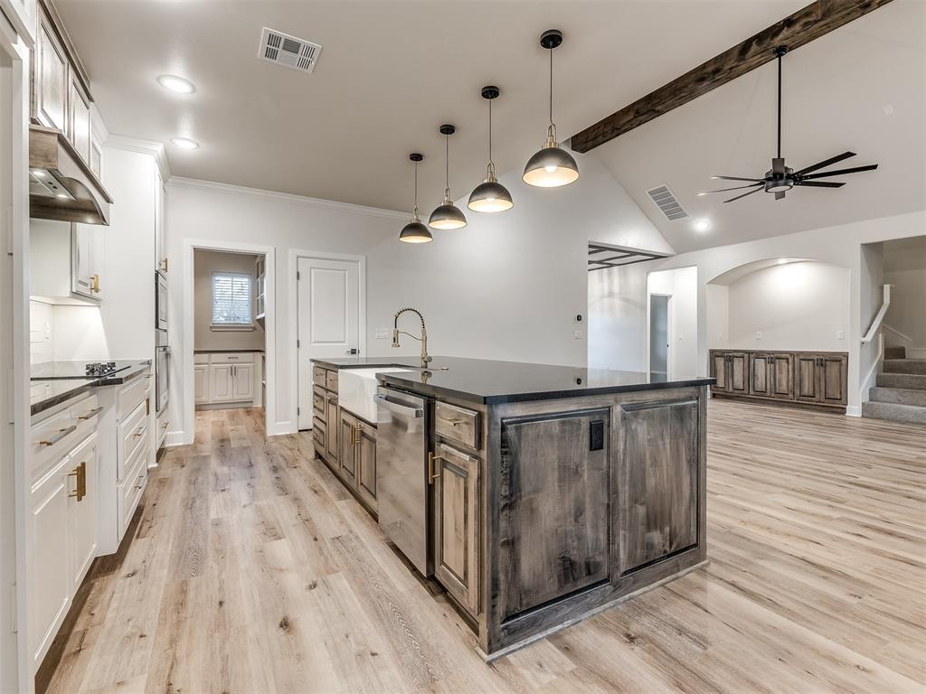 8103 Buffalo Ridge