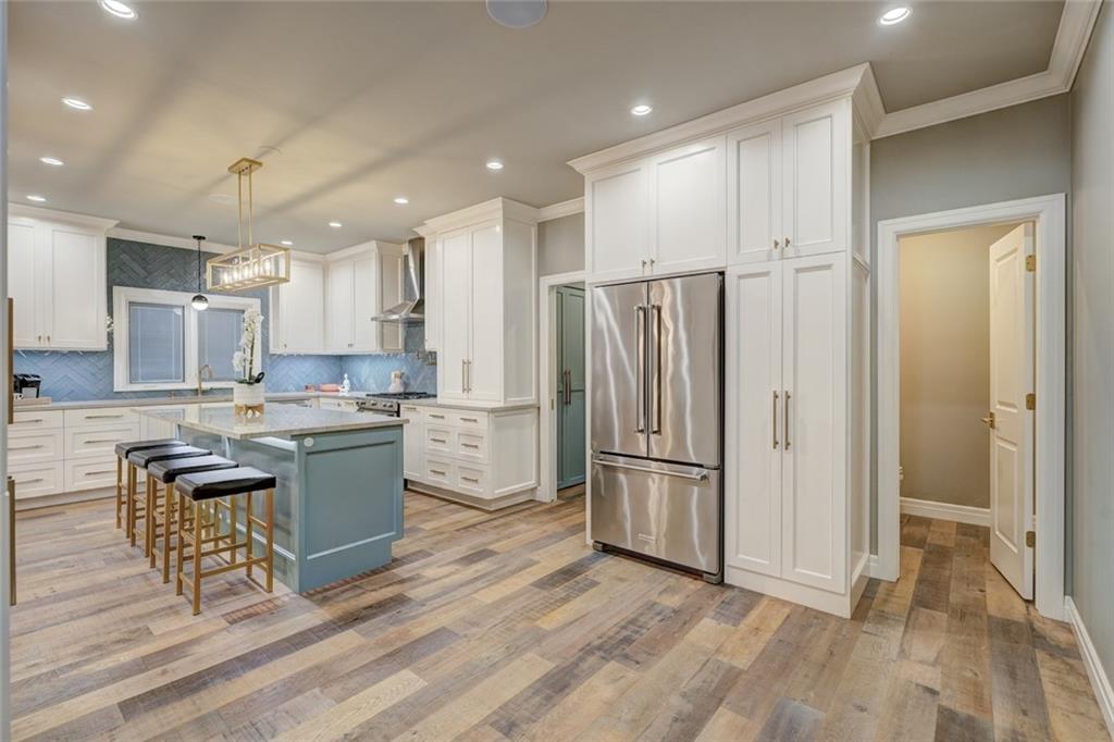 1201 Glenbrook Drive Unit: 1