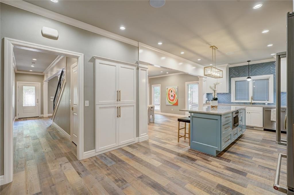 1201 Glenbrook Drive Unit: 1