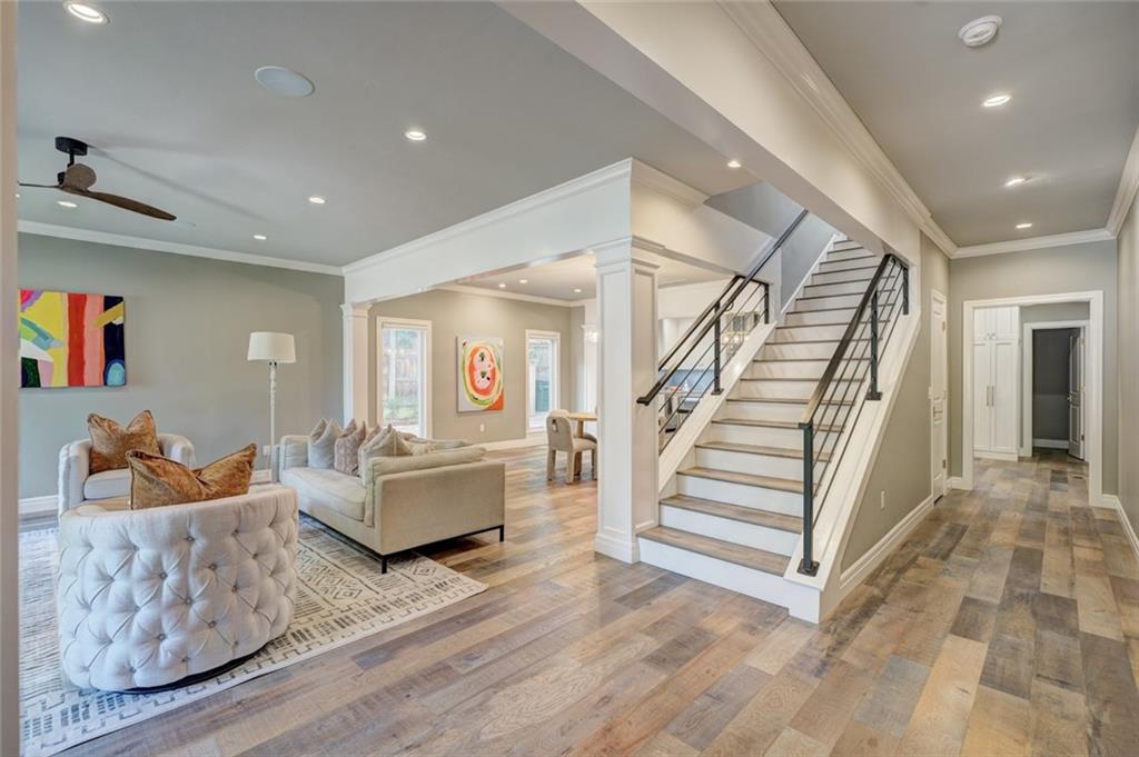 1201 Glenbrook Drive Unit: 1