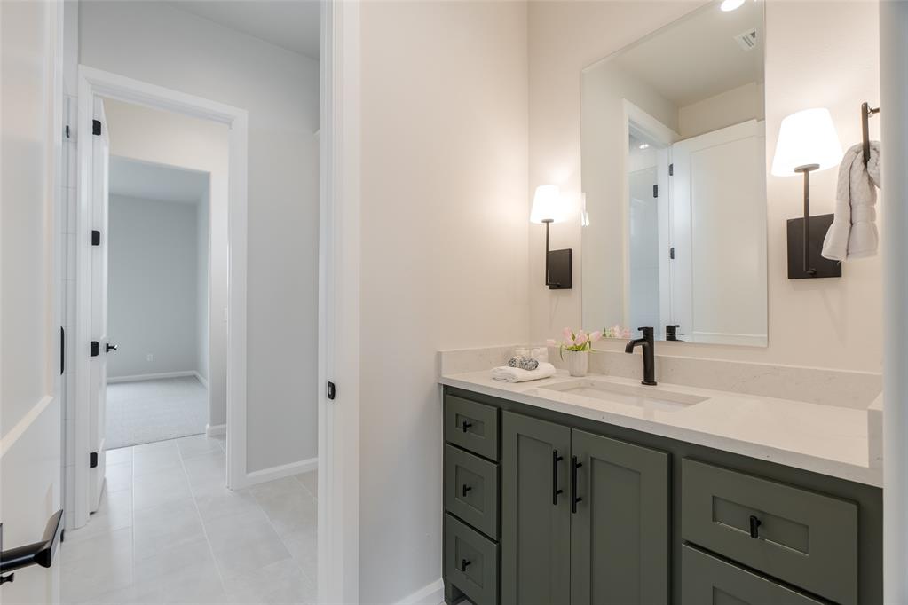 15016 Annecy Boulevard